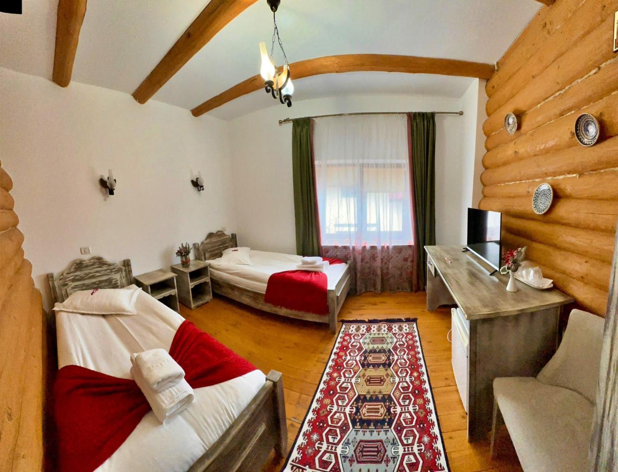 Domeniul Haiducilor Bucovina Suceava Exterior photo