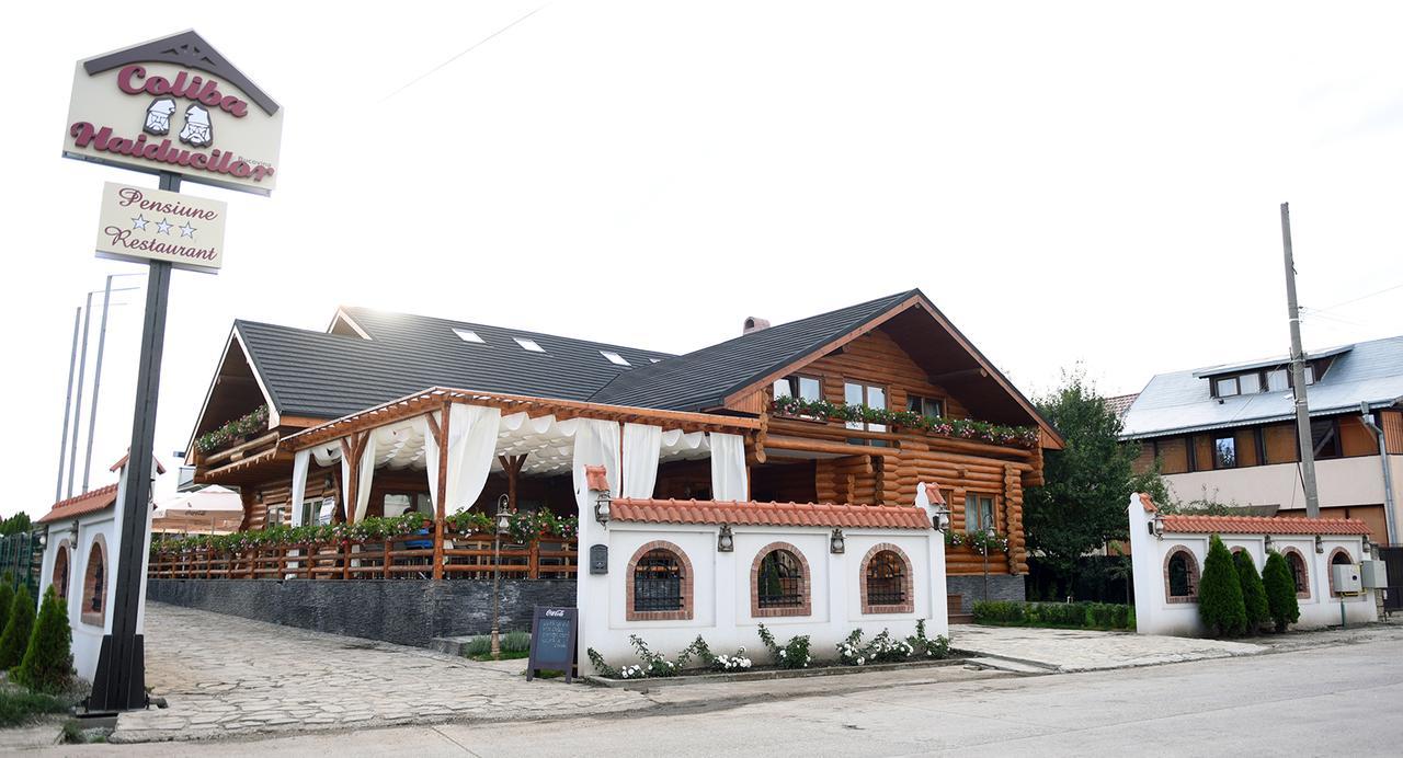 Domeniul Haiducilor Bucovina Suceava Exterior photo